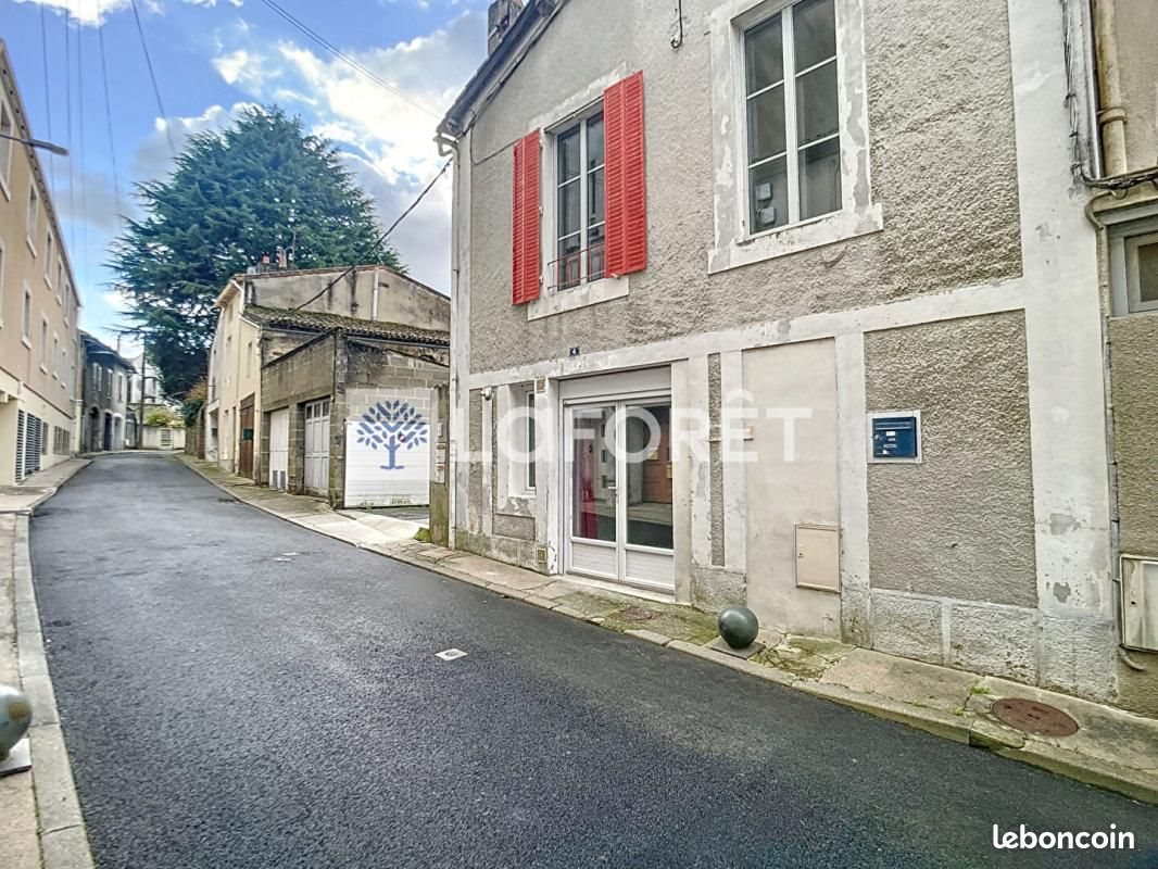Maison à louer, 59m², Parthenay