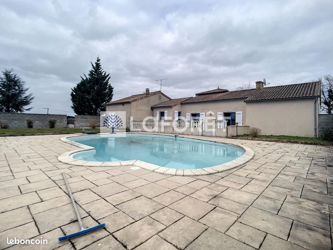 Maison à louer, 150m², Lageon