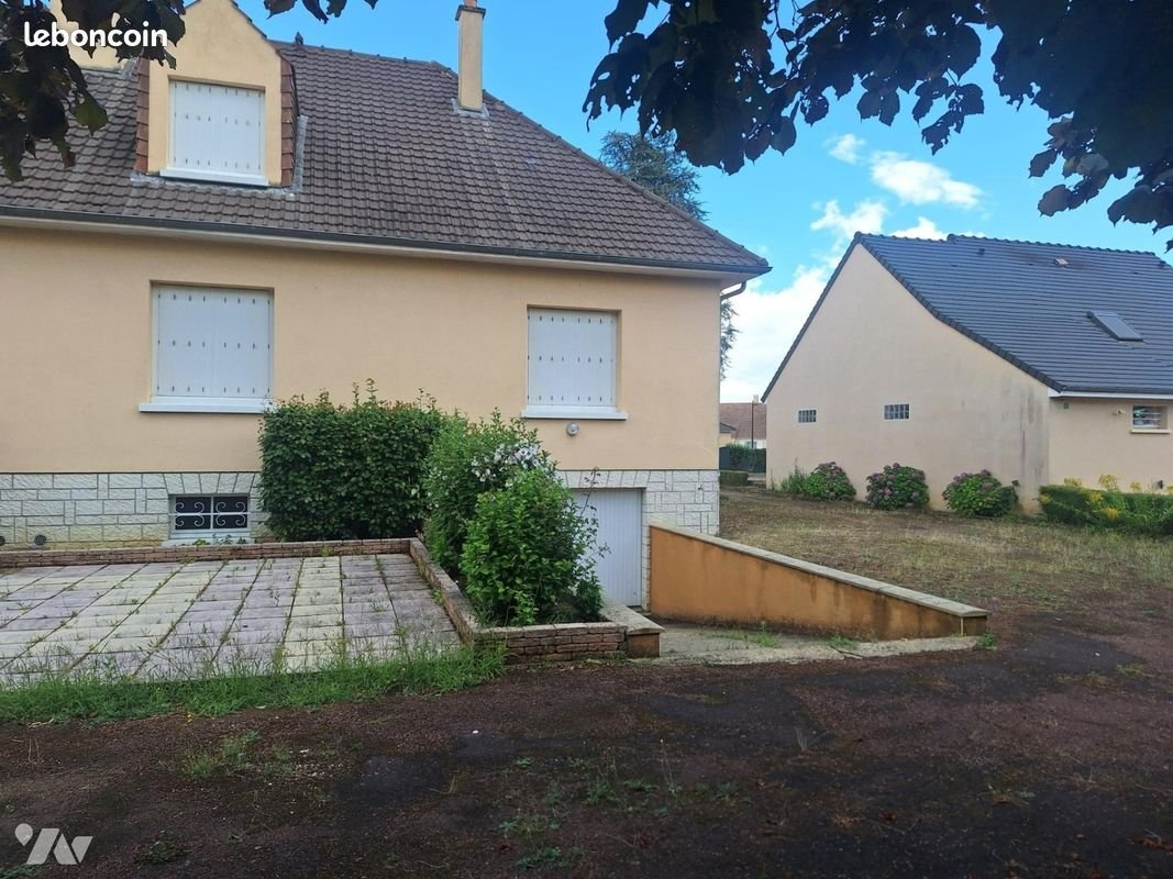 Maison à vendre, 101m², Savigné-l'Evêque