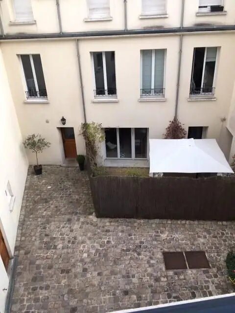 Appartement à louer, 29m², Bougival