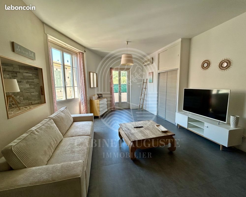 Appartement à louer, 75m², Nîmes
