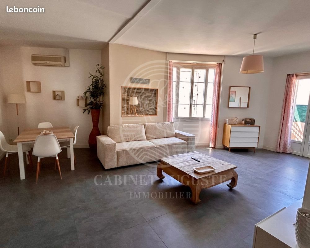Appartement à louer, 75m², Nîmes