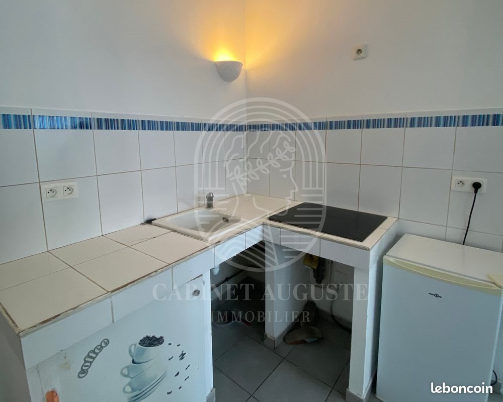 Appartement à louer, 29m², Nîmes