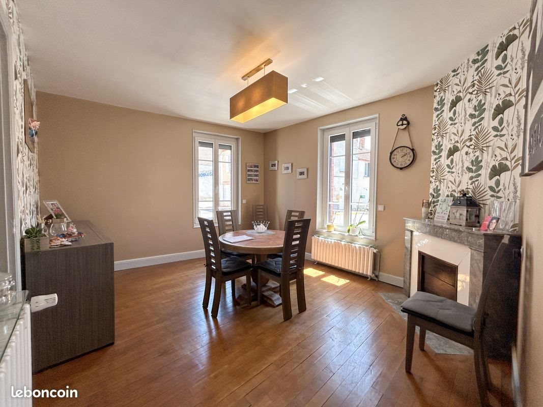 Maison à vendre, 118m², Commentry