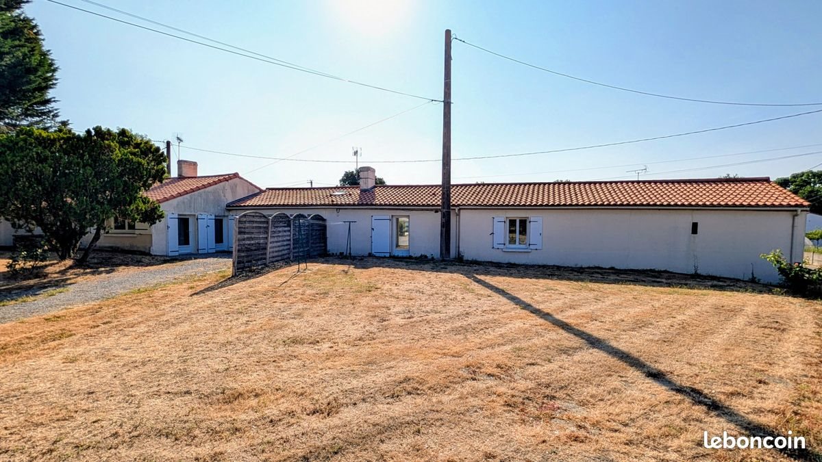 Maison à vendre, 125m², Saint-Hilaire-de-Chaléons