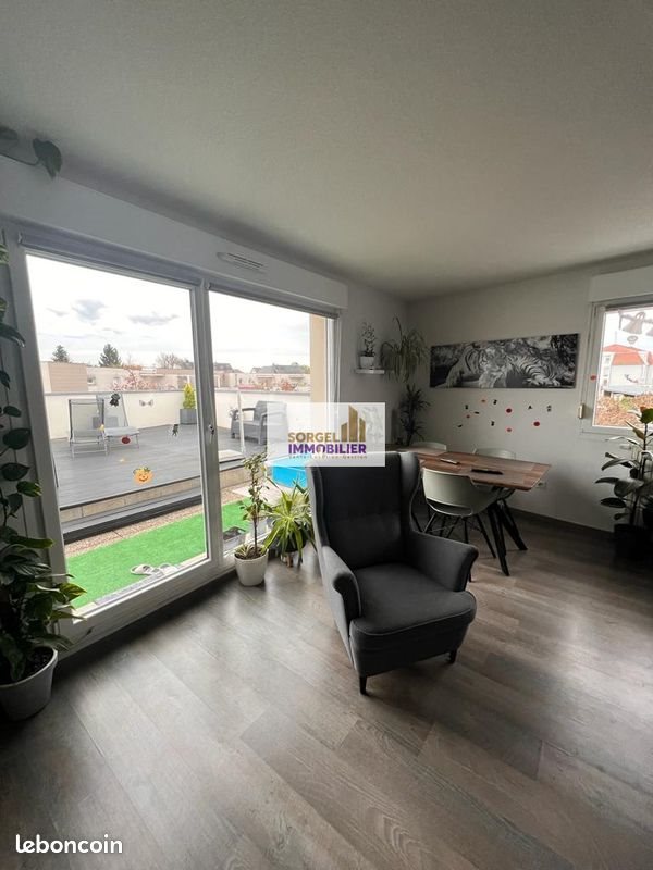 Appartement à louer, 86m², Dachstein