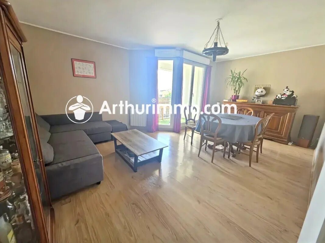 Appartement à vendre, 67m², Savigny-le-Temple