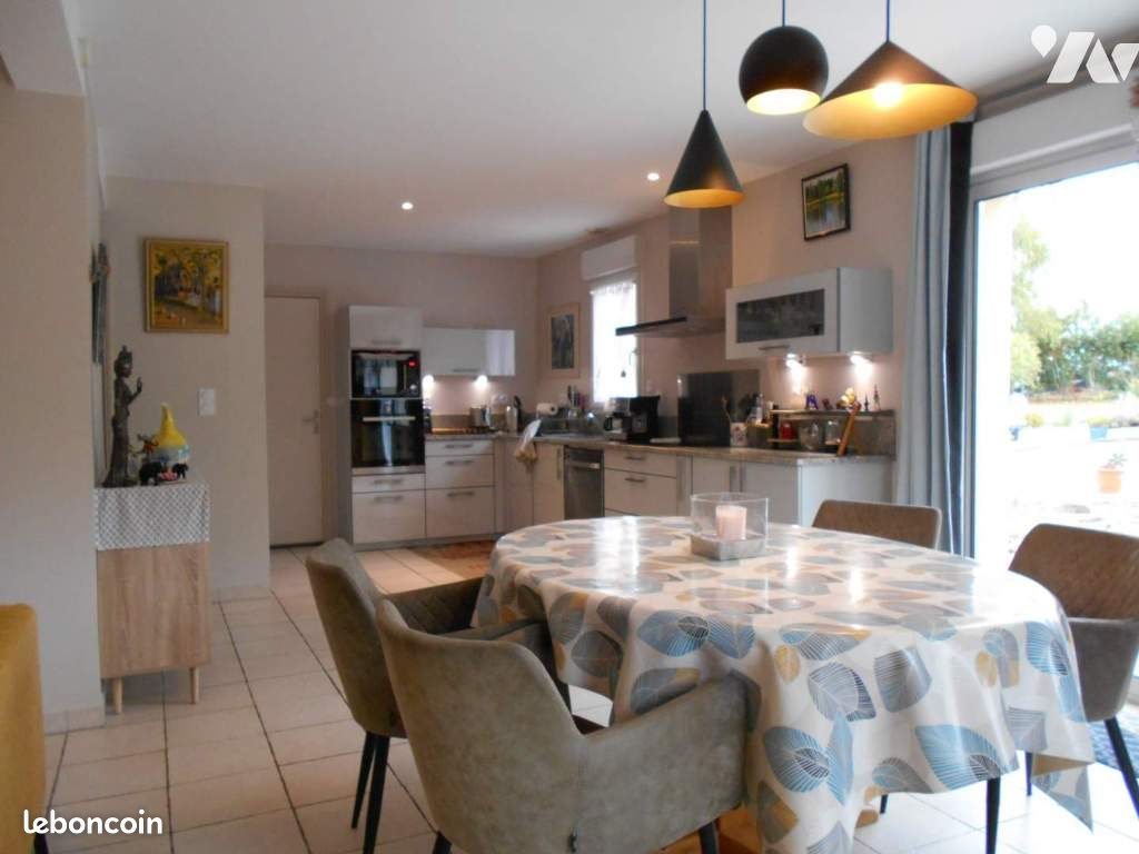Maison à vendre, 143m², Saint-Juvat
