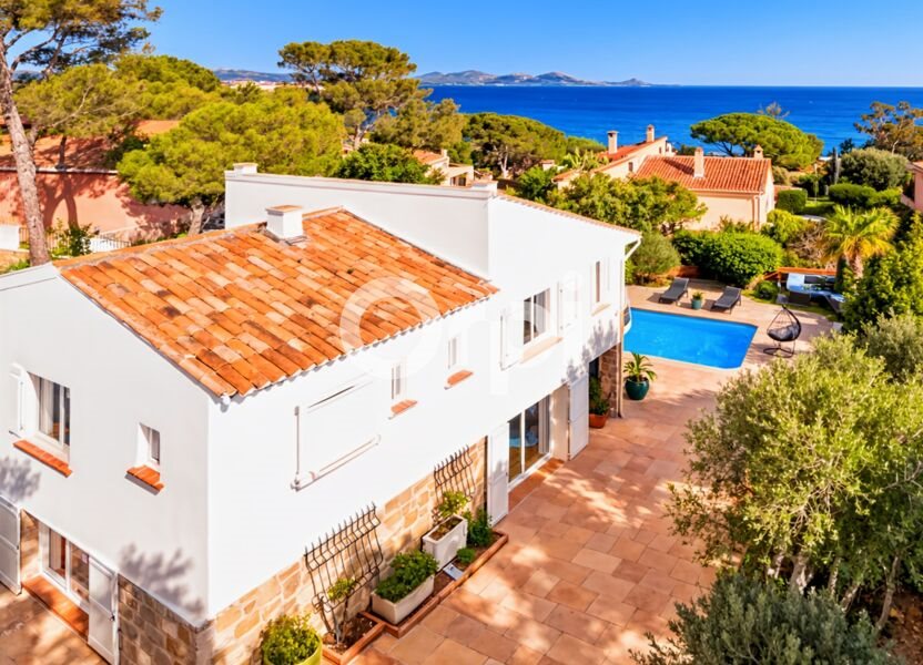 Maison à vendre, 167m², Roquebrune-sur-Argens