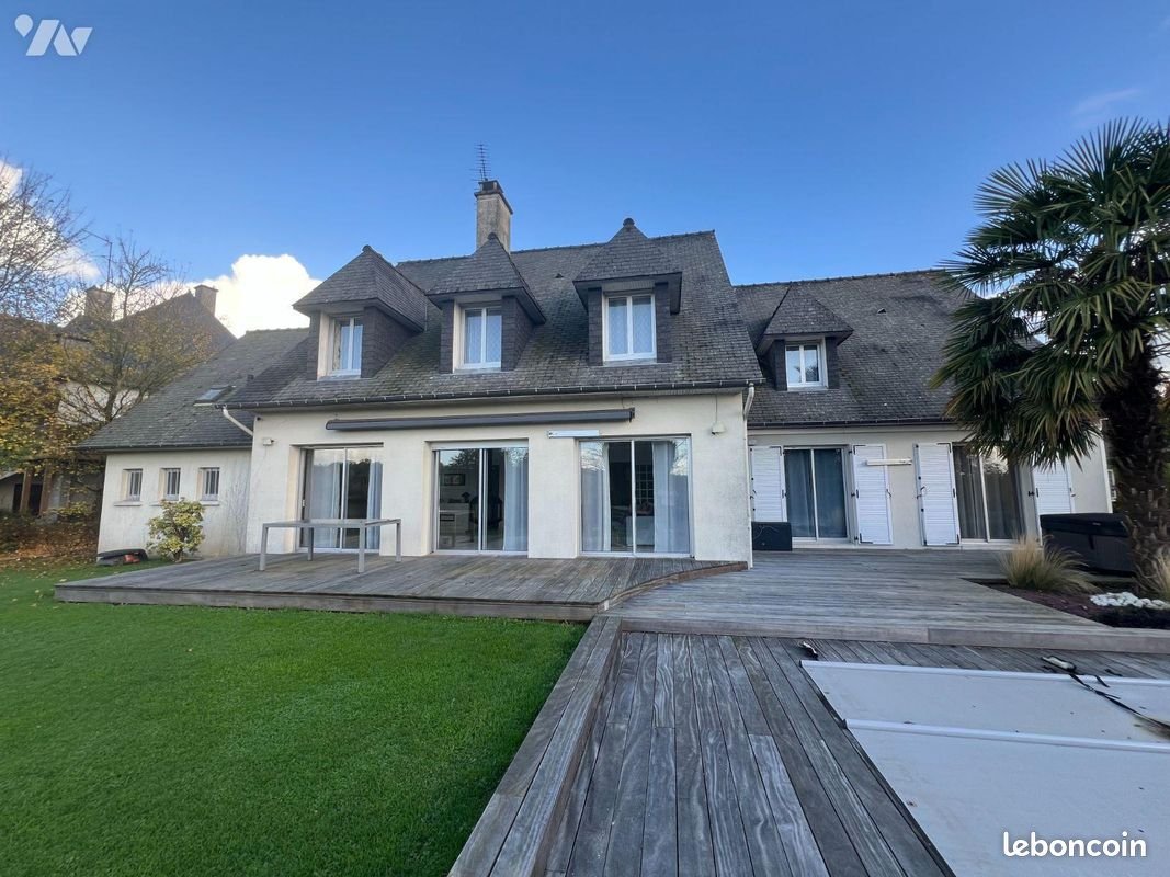 Maison à vendre, 260m², Fougères