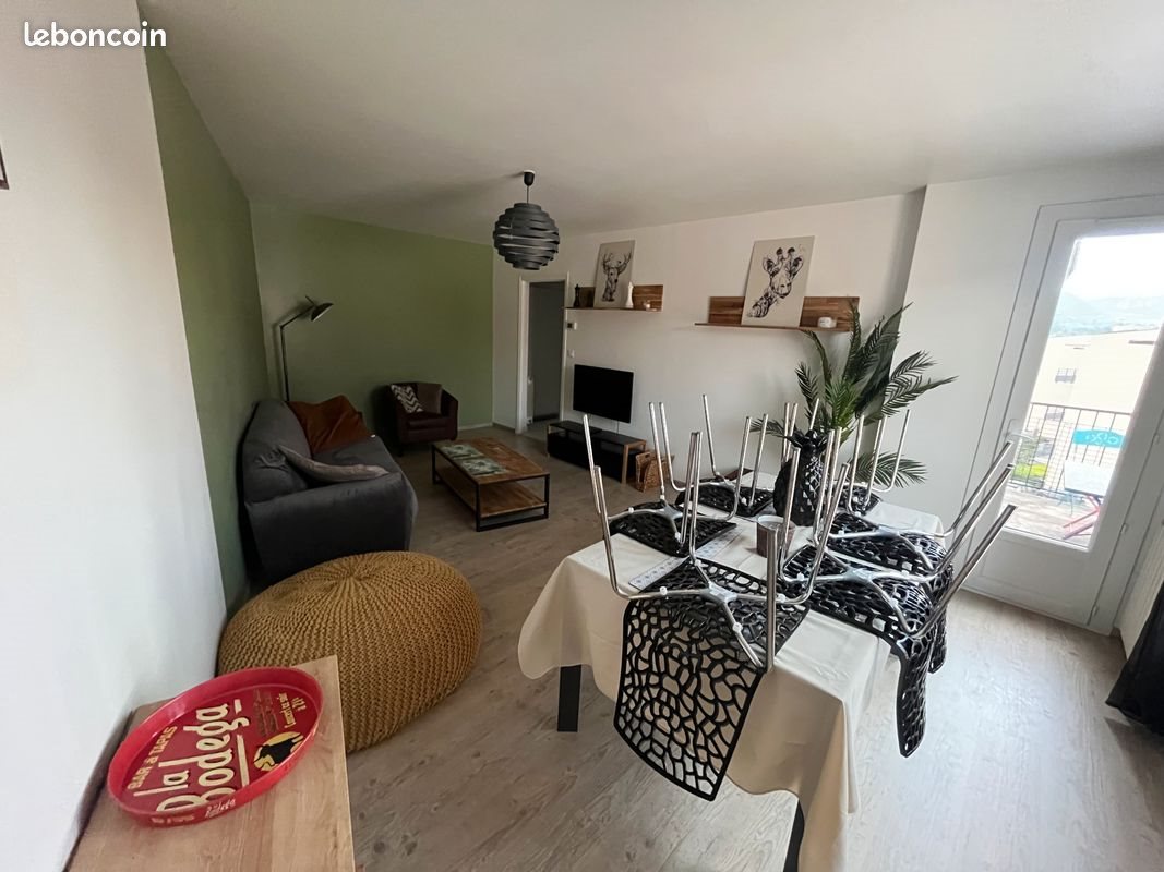 Appartement à louer, 84m², Millau