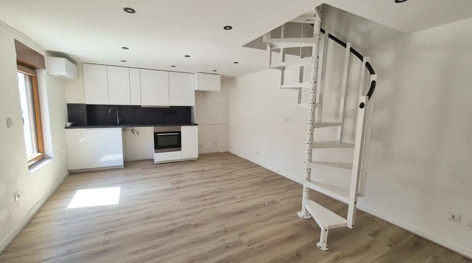 Maison à vendre, 4m², Annemasse