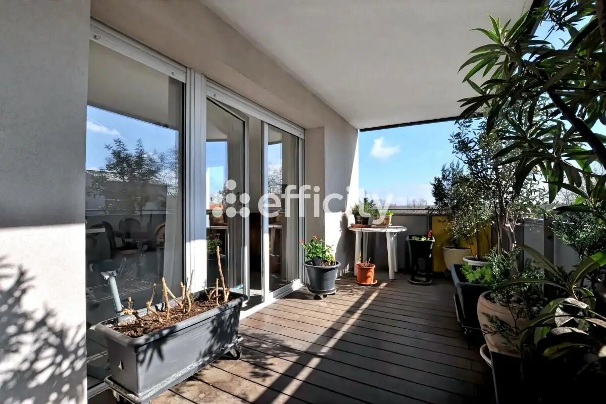 Appartement à vendre, 76m², Vénissieux