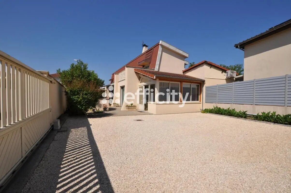 Maison à vendre, 106m², Saint-Fons
