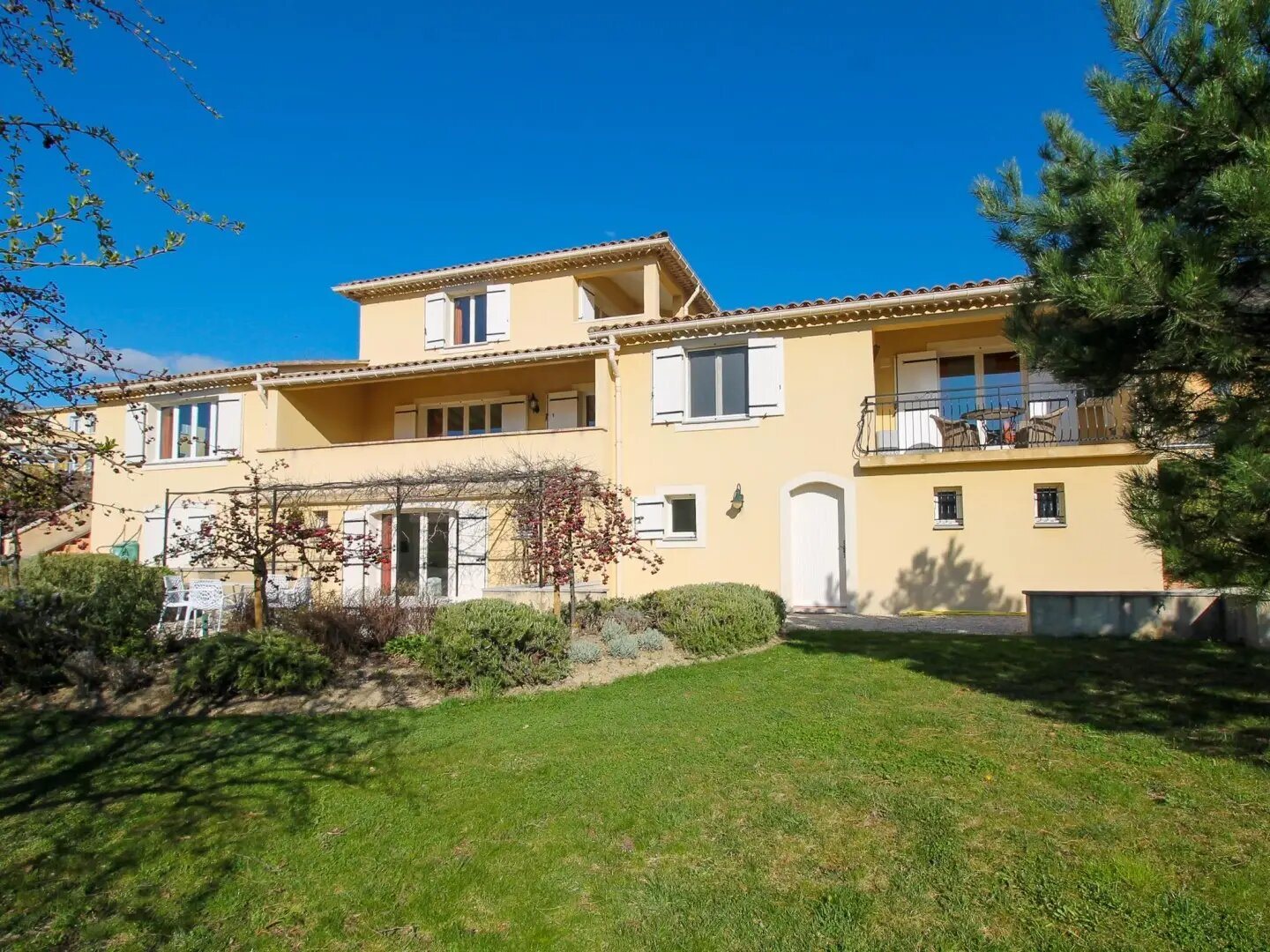 Maison à vendre, 245m², Montbrun-les-Bains