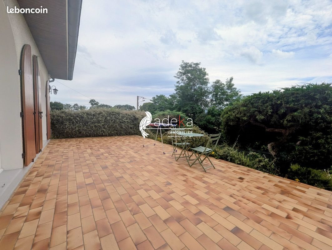 Maison à louer, 129m², Maringues