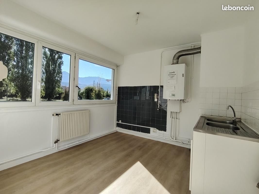 Appartement à louer, 71m², Voiron