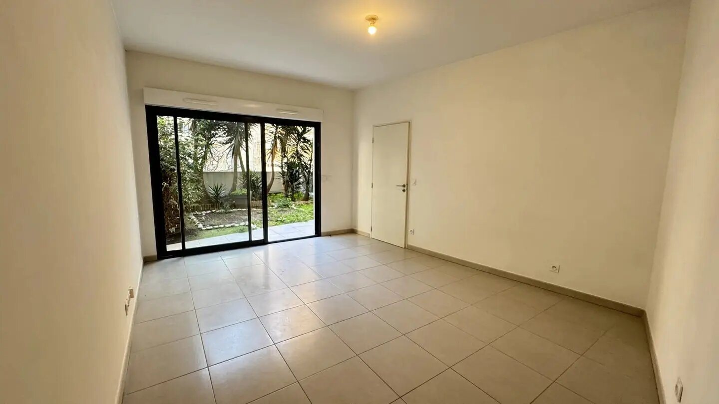 Appartement à louer, 35m², Roquebrune-Cap-Martin