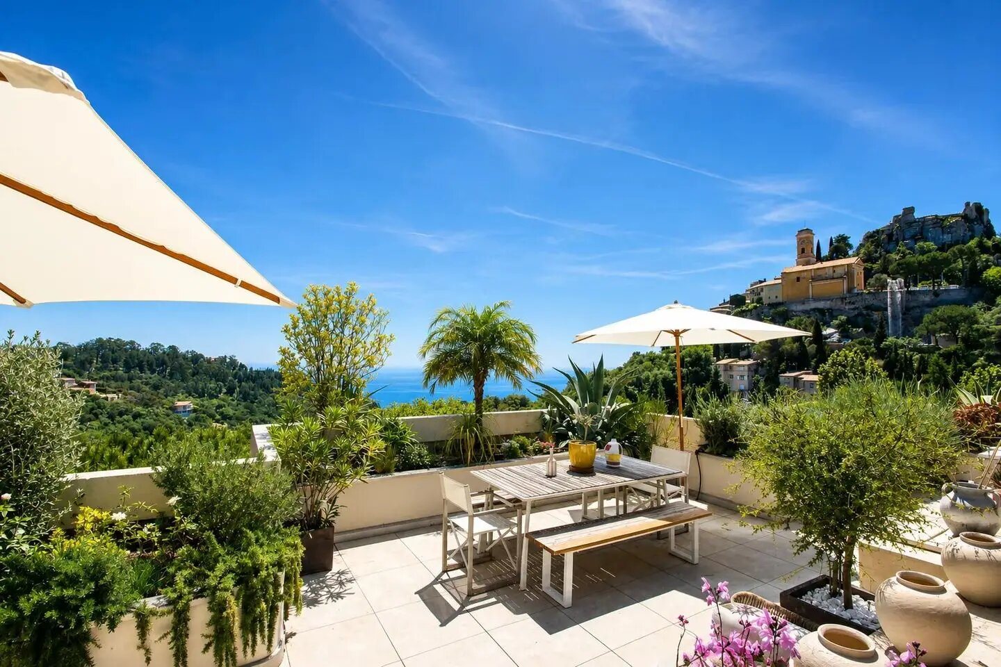 Appartement à louer, 131m², Eze