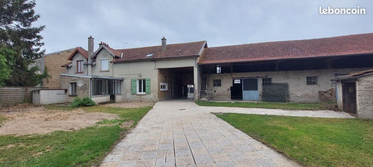 Maison à vendre, 202m², Juniville