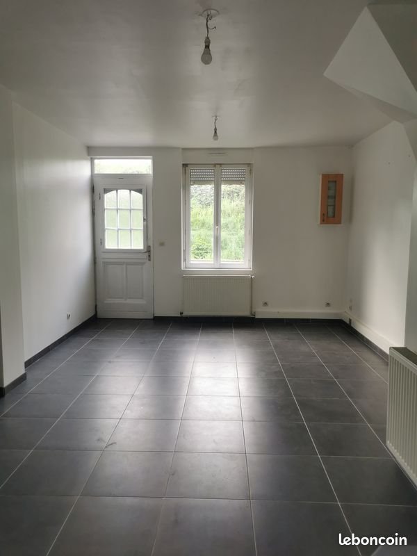 Maison à louer, 55m², Belleu