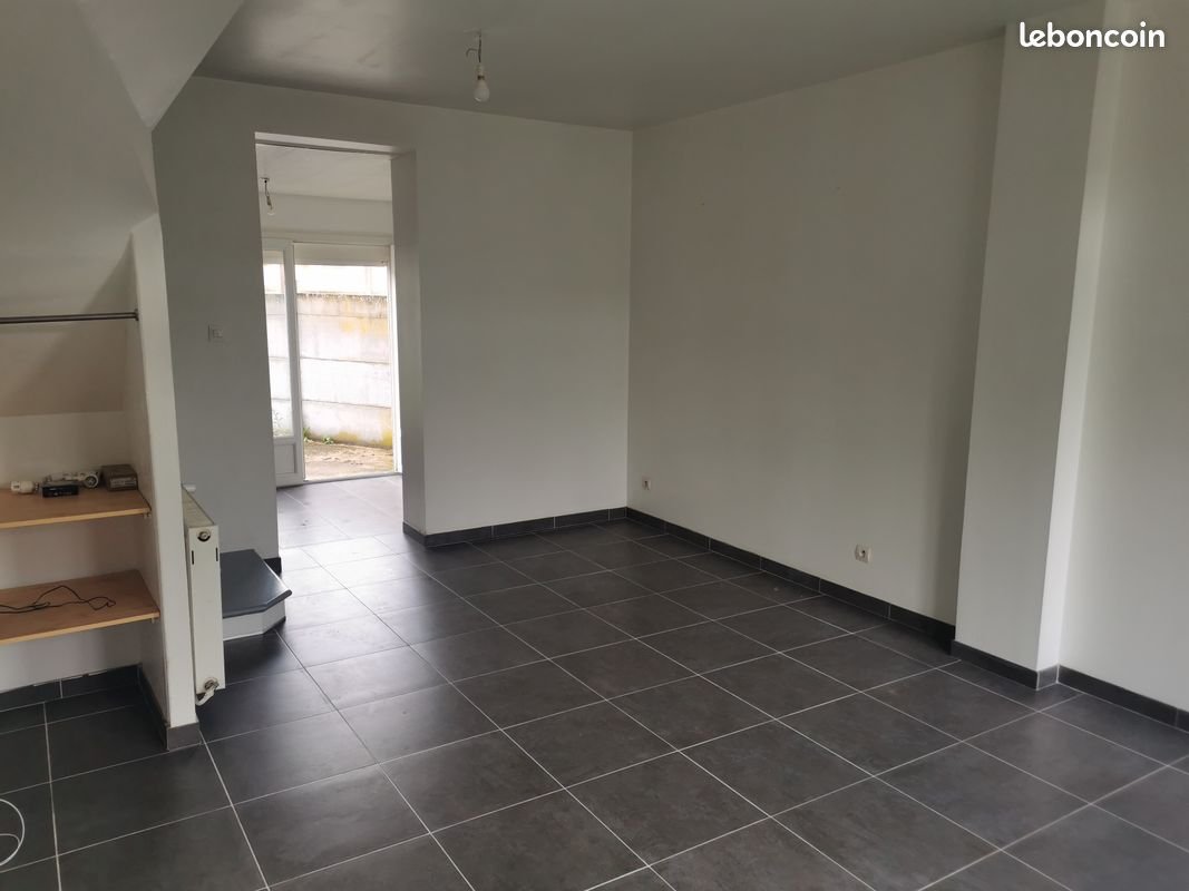 Maison à louer, 55m², Belleu