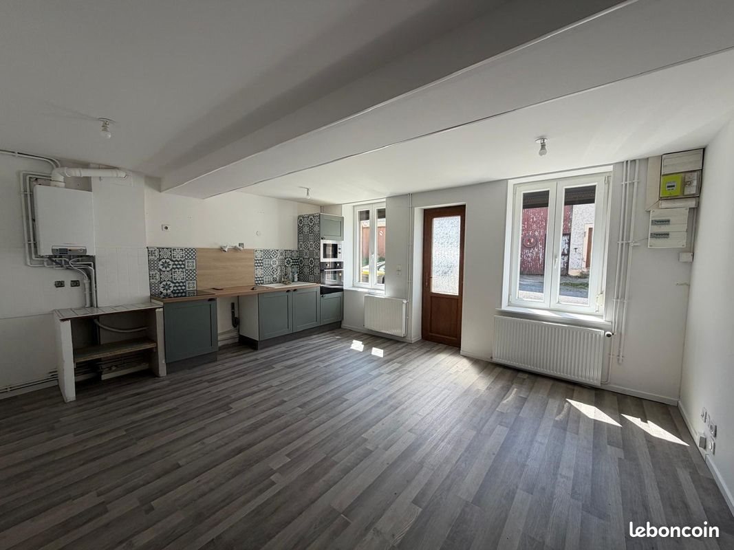 Maison à louer, 62m², Floing
