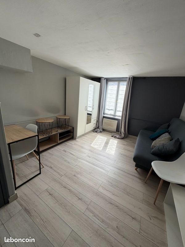 Appartement à louer, 21m², Sedan