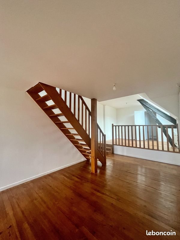 Appartement à louer, 60m², Sedan
