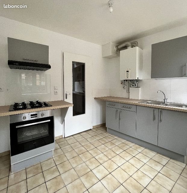 Appartement à louer, 45m², Sedan
