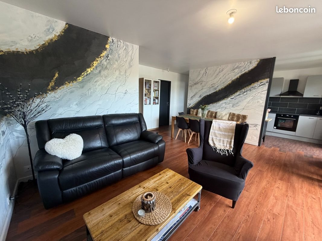 Appartement à louer, 74m², Sedan