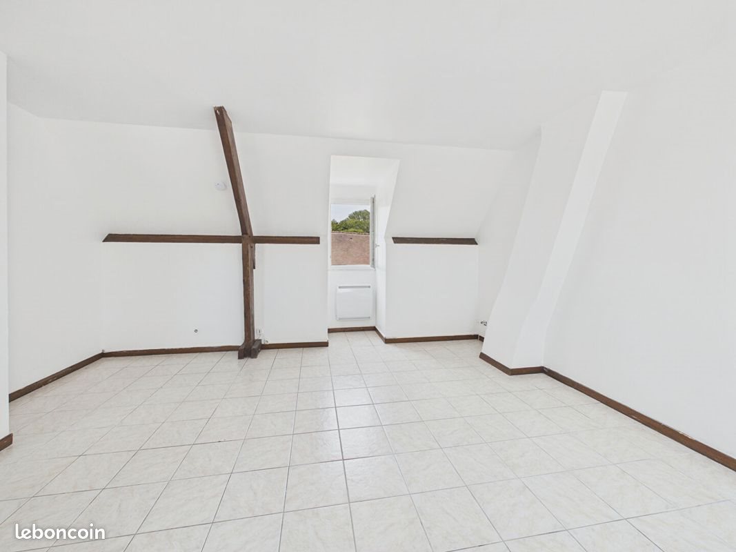 Appartement à louer, 55m², Faverolles