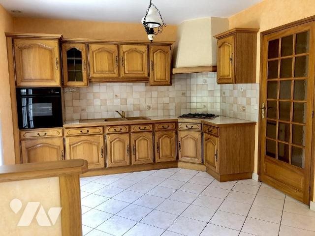 Maison à vendre, 102m², Parcé-sur-Sarthe