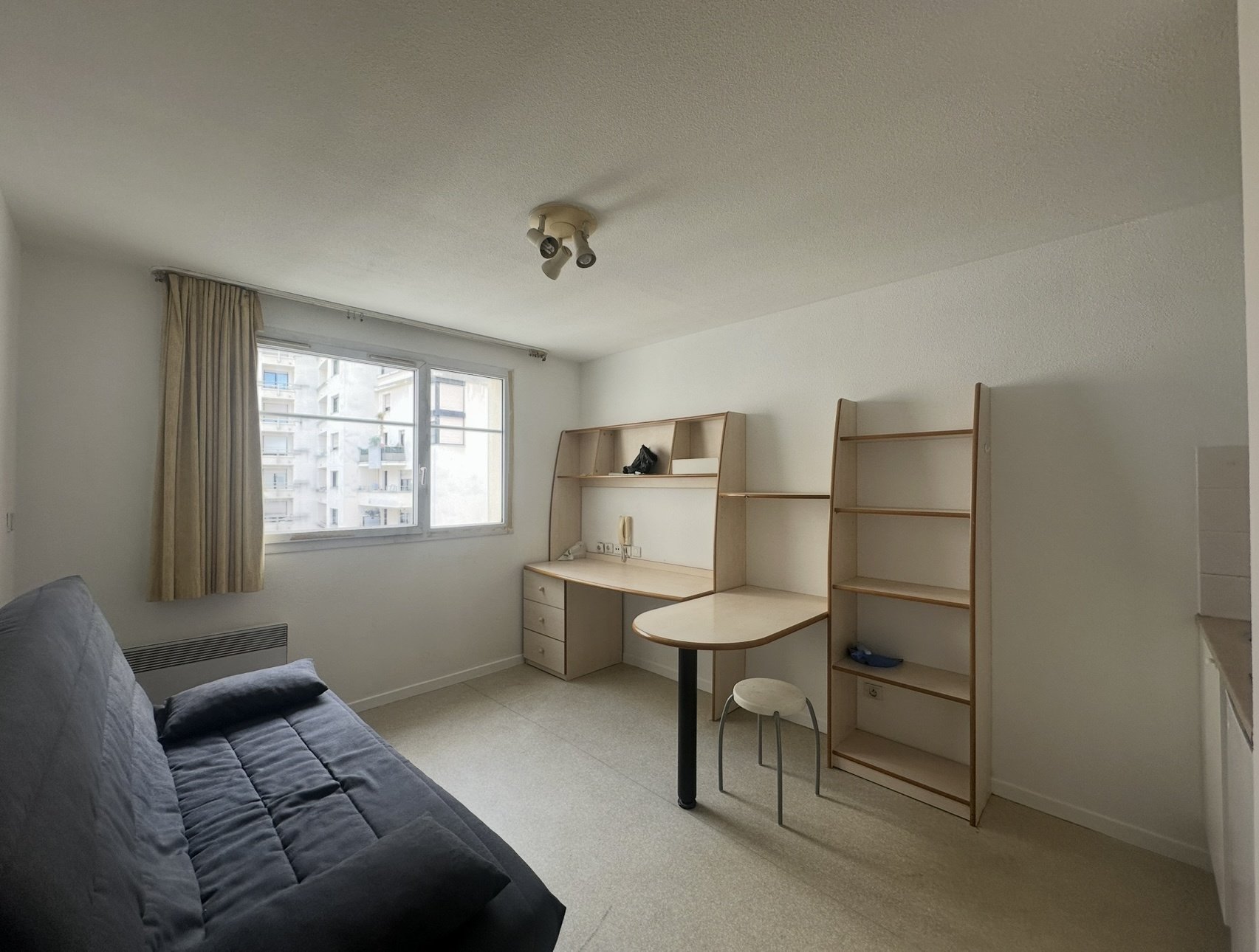 Appartement à louer, 1m², Courbevoie