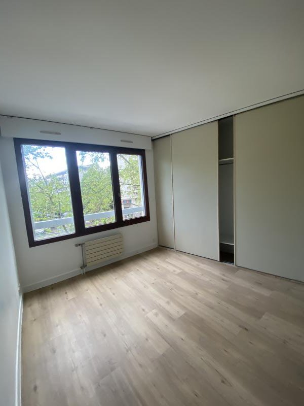 Appartement à louer, 2m², Courbevoie