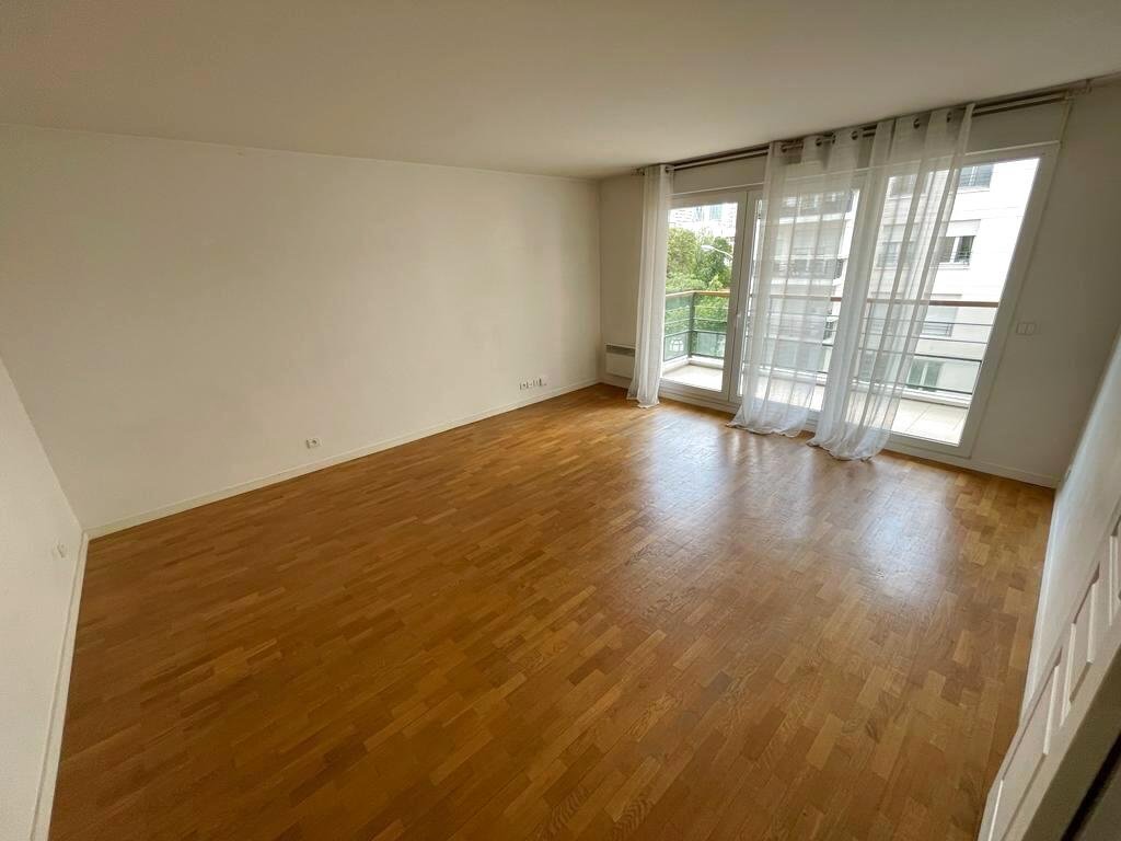 Appartement à louer, 3m², Courbevoie