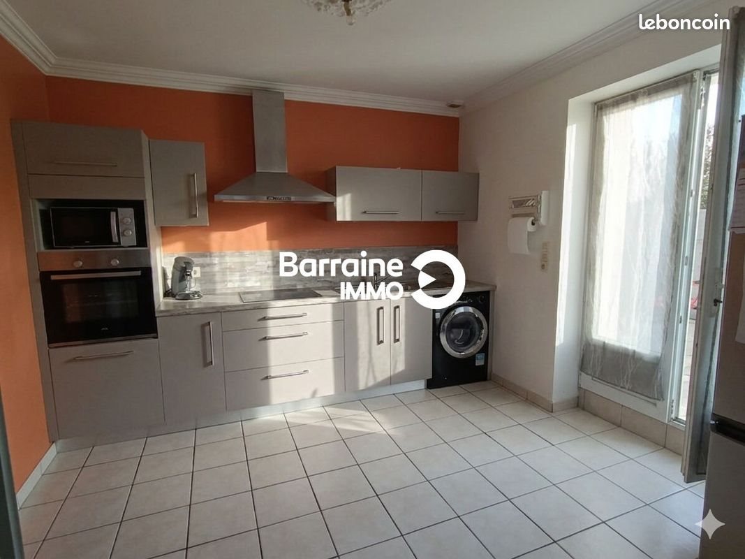 Appartement à louer, 79m², Plouénan