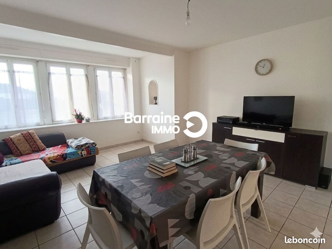 Appartement à louer, 79m², Plouénan