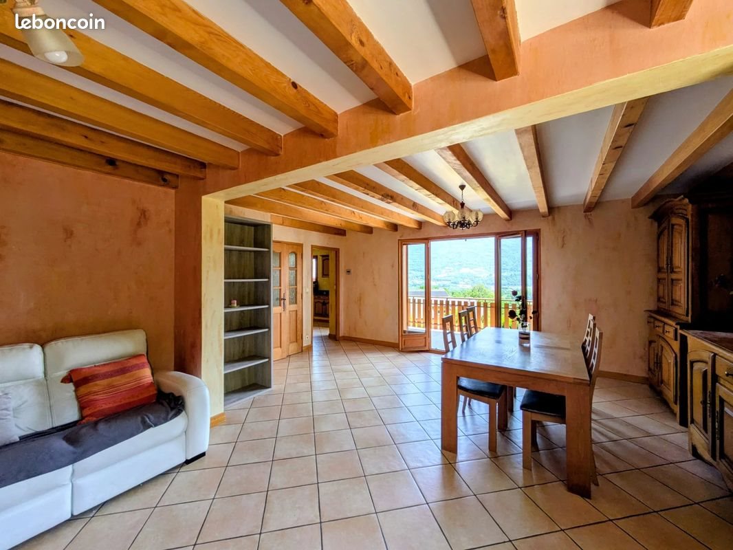 Maison à vendre, 161m², Saint-Vital