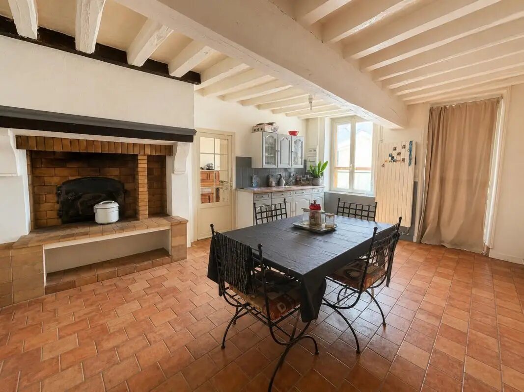 Maison à vendre, 238m², Poilly-sur-Tholon