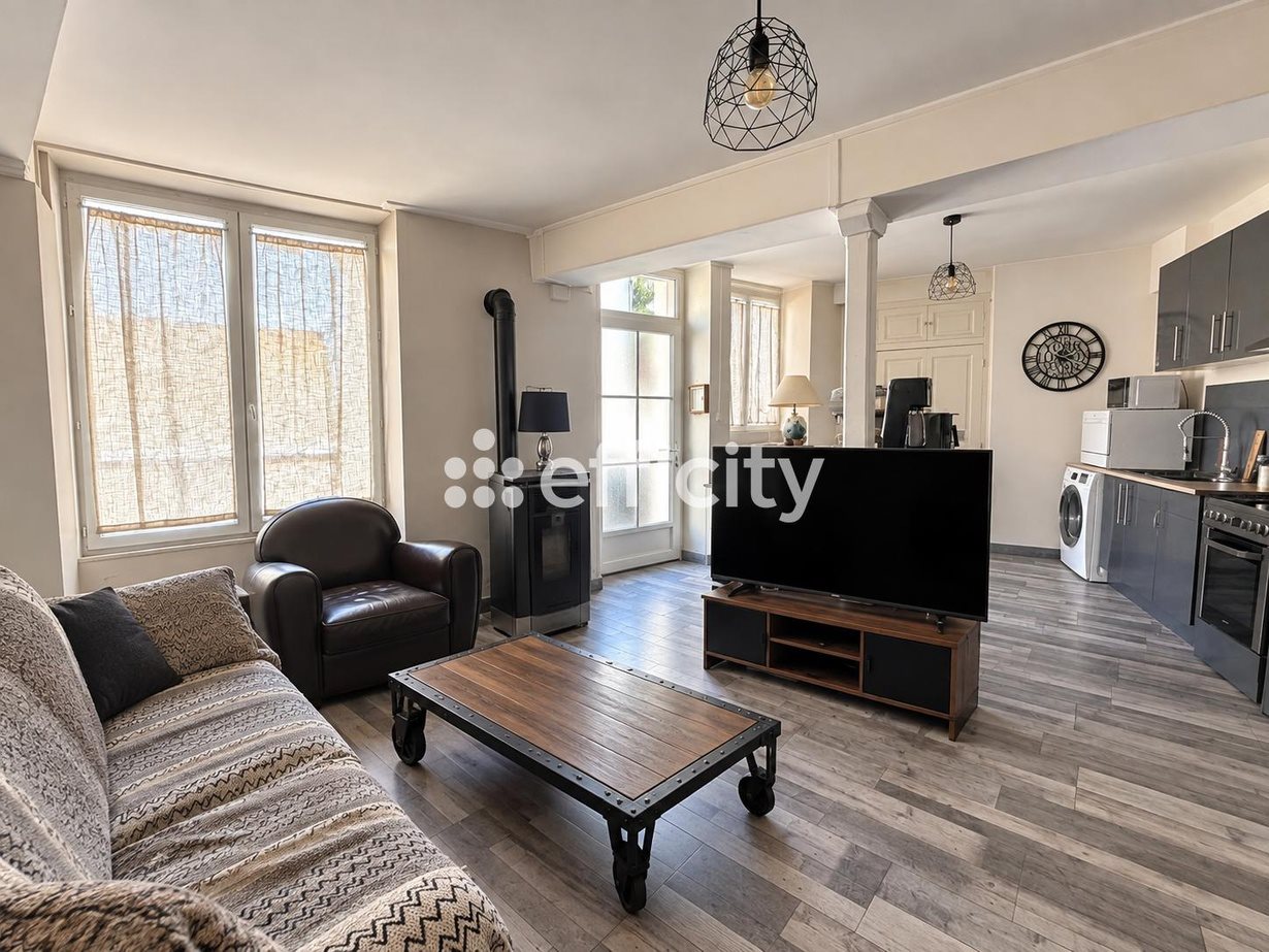 Maison à vendre, 4m², Vermenton