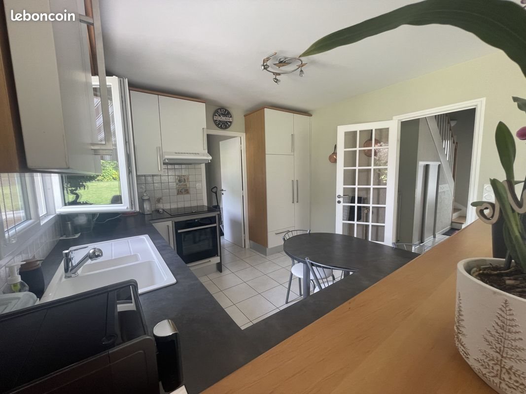 Maison à vendre, 131m², Laval