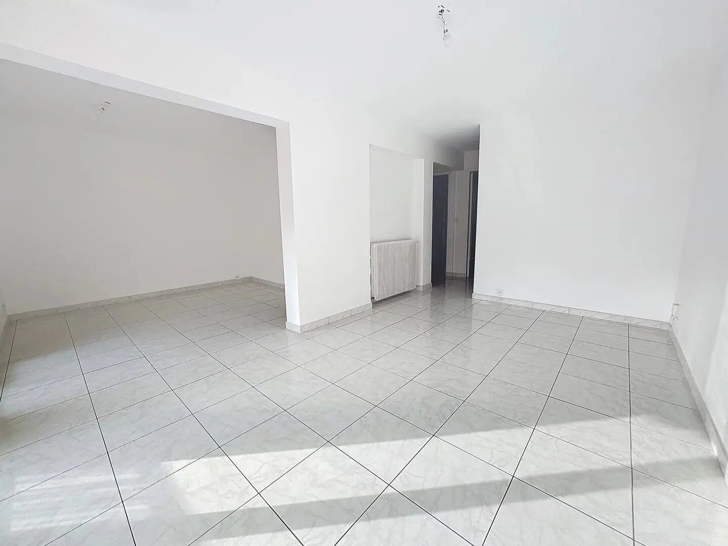 Appartement à louer, 69m², Antibes
