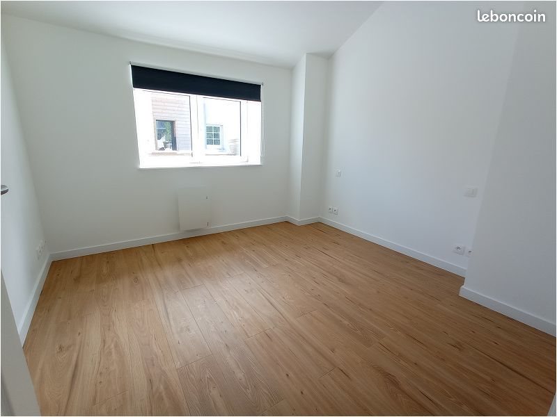 Appartement à louer, 75m², Templemars