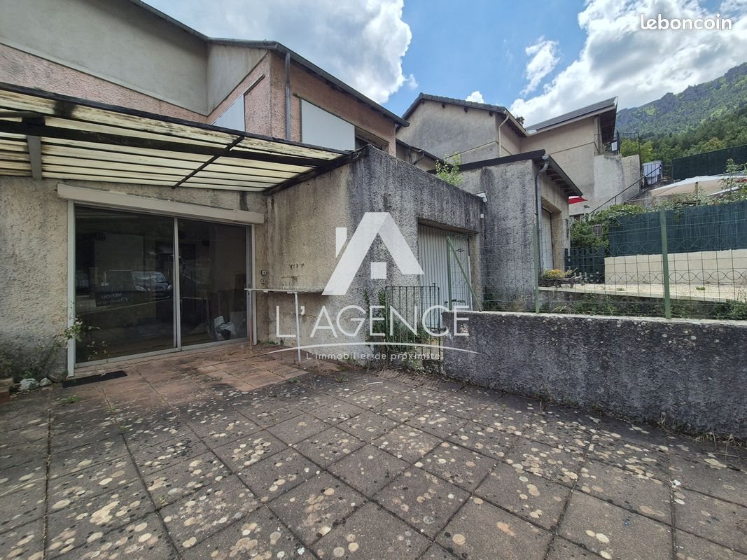 Maison à vendre, 101m², Florac Trois Rivières
