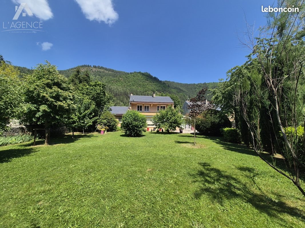 Maison à vendre, 205m², Florac Trois Rivières