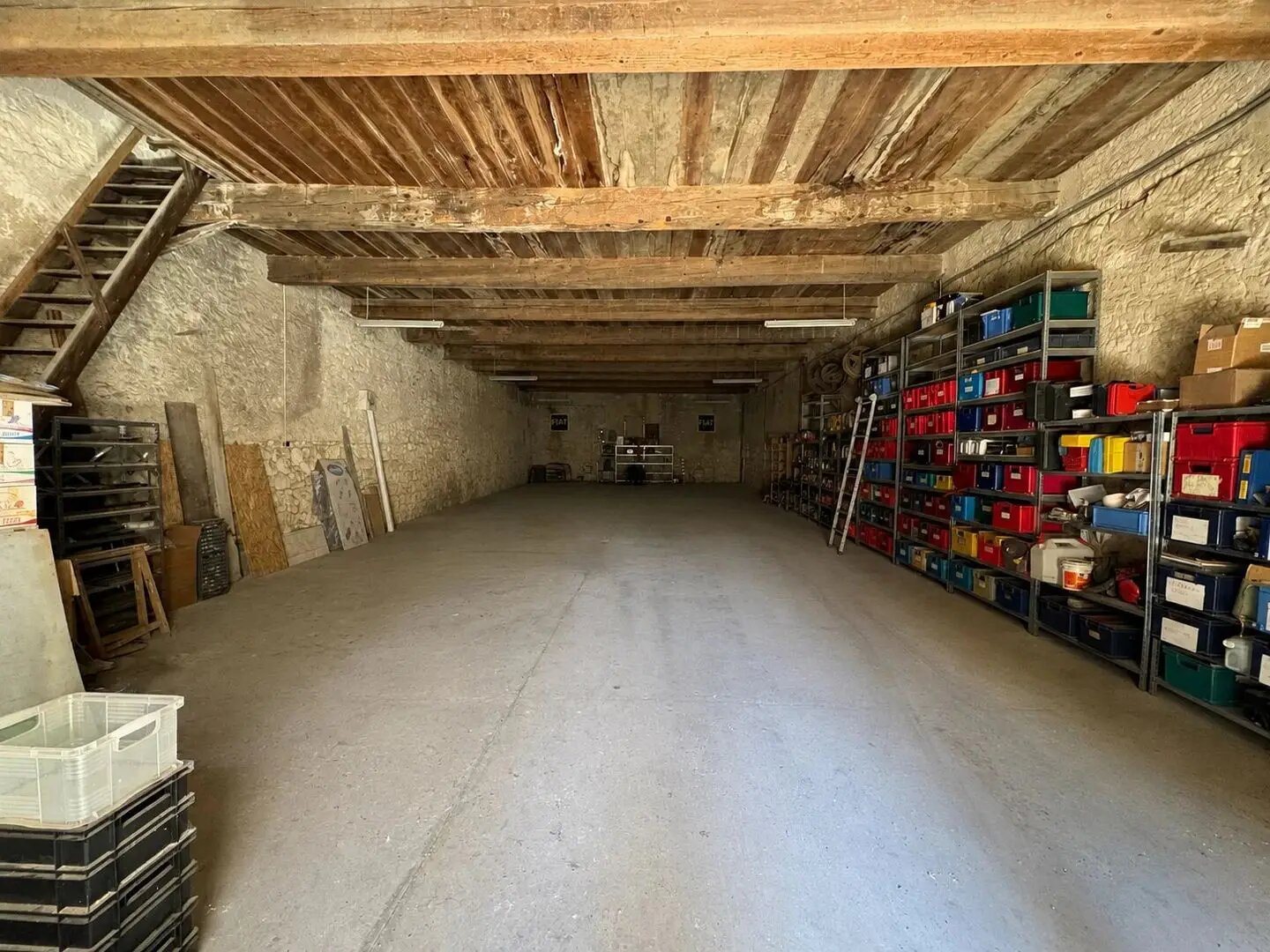 Maison à vendre, 440m², Fleury d'Aude