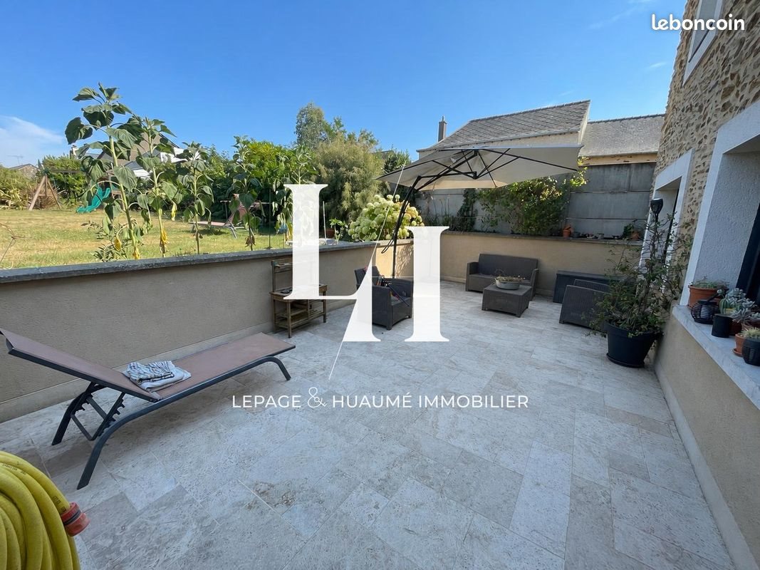 Maison à vendre, 217m², Quelaines-Saint-Gault