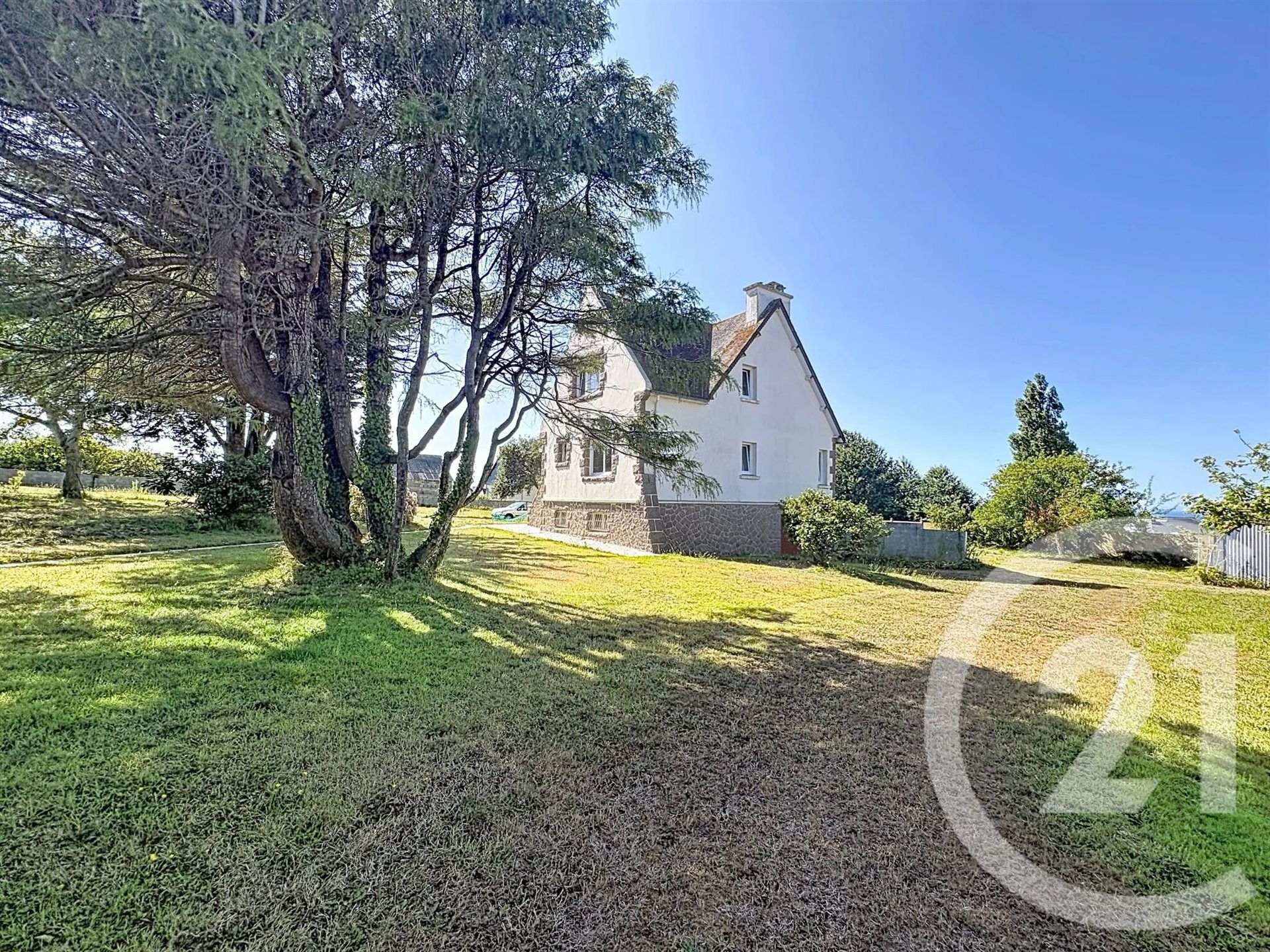 Maison à vendre, 150m², Trélévern