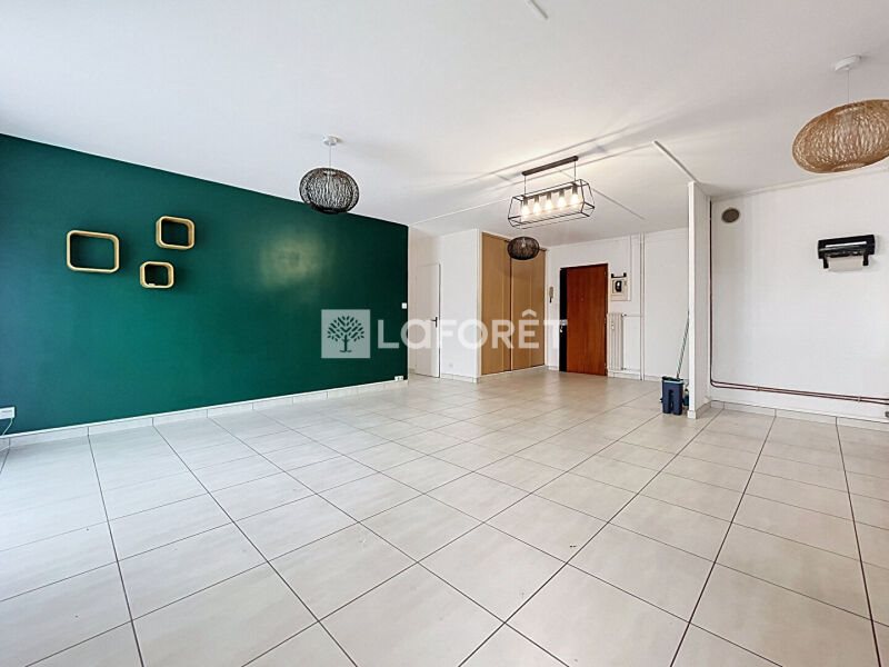 Appartement à louer, 87m², Barby